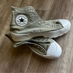 Chuck Taylor Converse All Star olive green worn platform heel size 10
